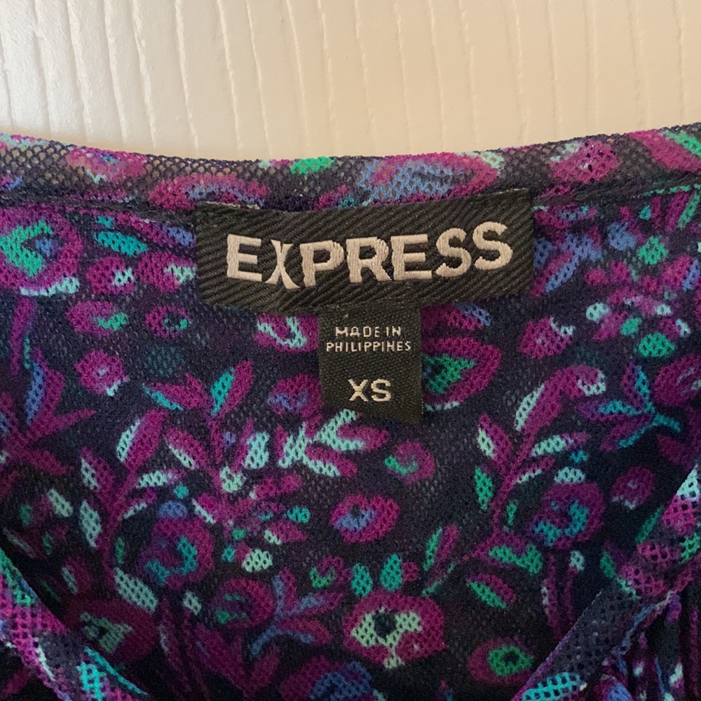 Express Tank Top with Ruffle Detail - Picture 7 of 10